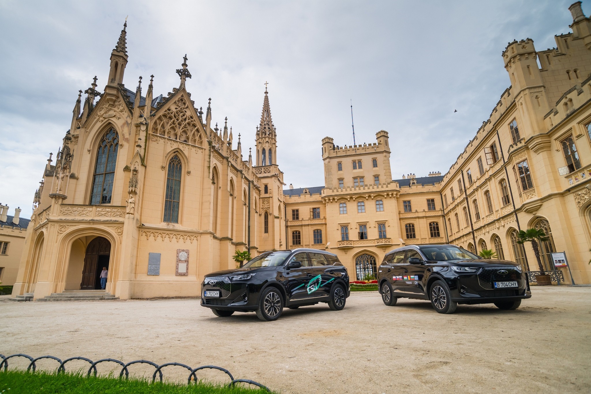 Karavana vozů TIGGO absolvovala 3 500 km napříč Řeckem, Bulharskem, Rumunskem, Maďarskem, Slovenskem, Polskem a Českou republikou a potvrdila technologickou vyspělost platformy CSH.